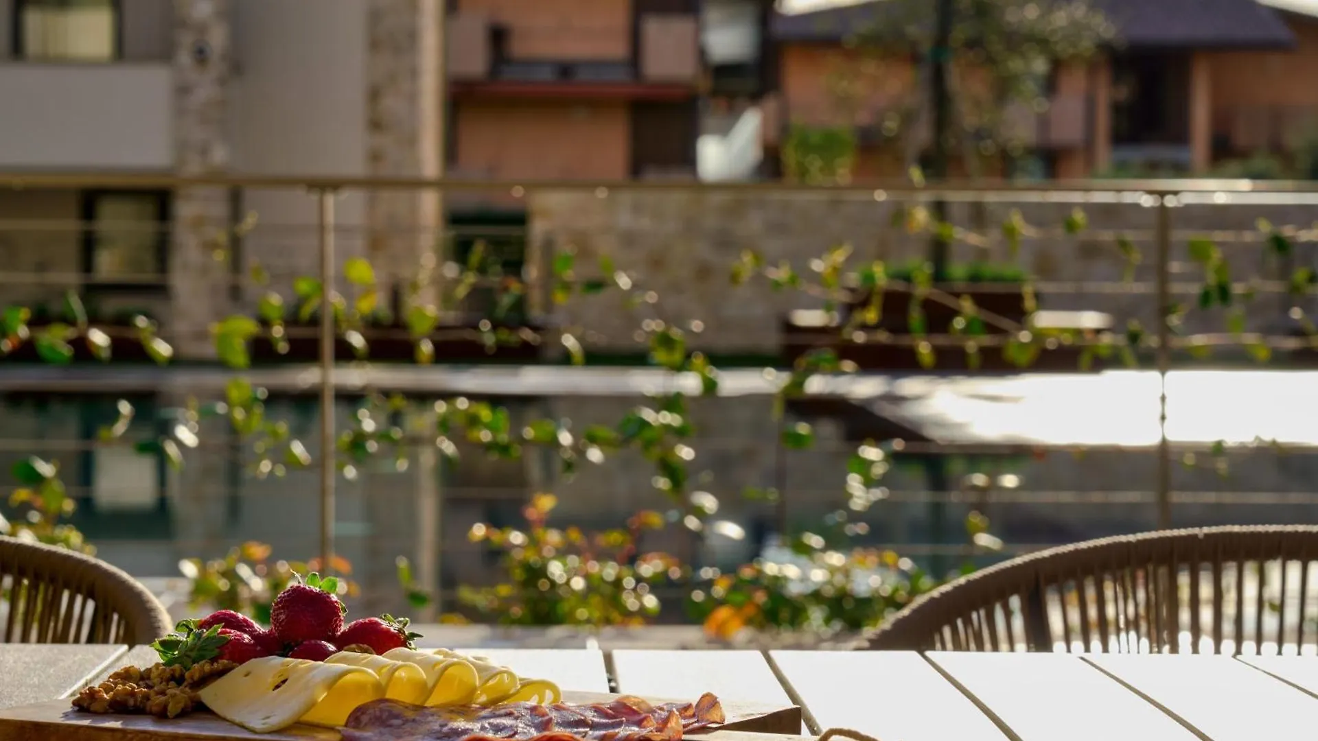 Apartment Salvatorehomes - Pure Luxury In The Centre Of Bardolino With Pool & Private Garden - Casa Olivia - A 5 Star Luxury Collection At Lake Garda