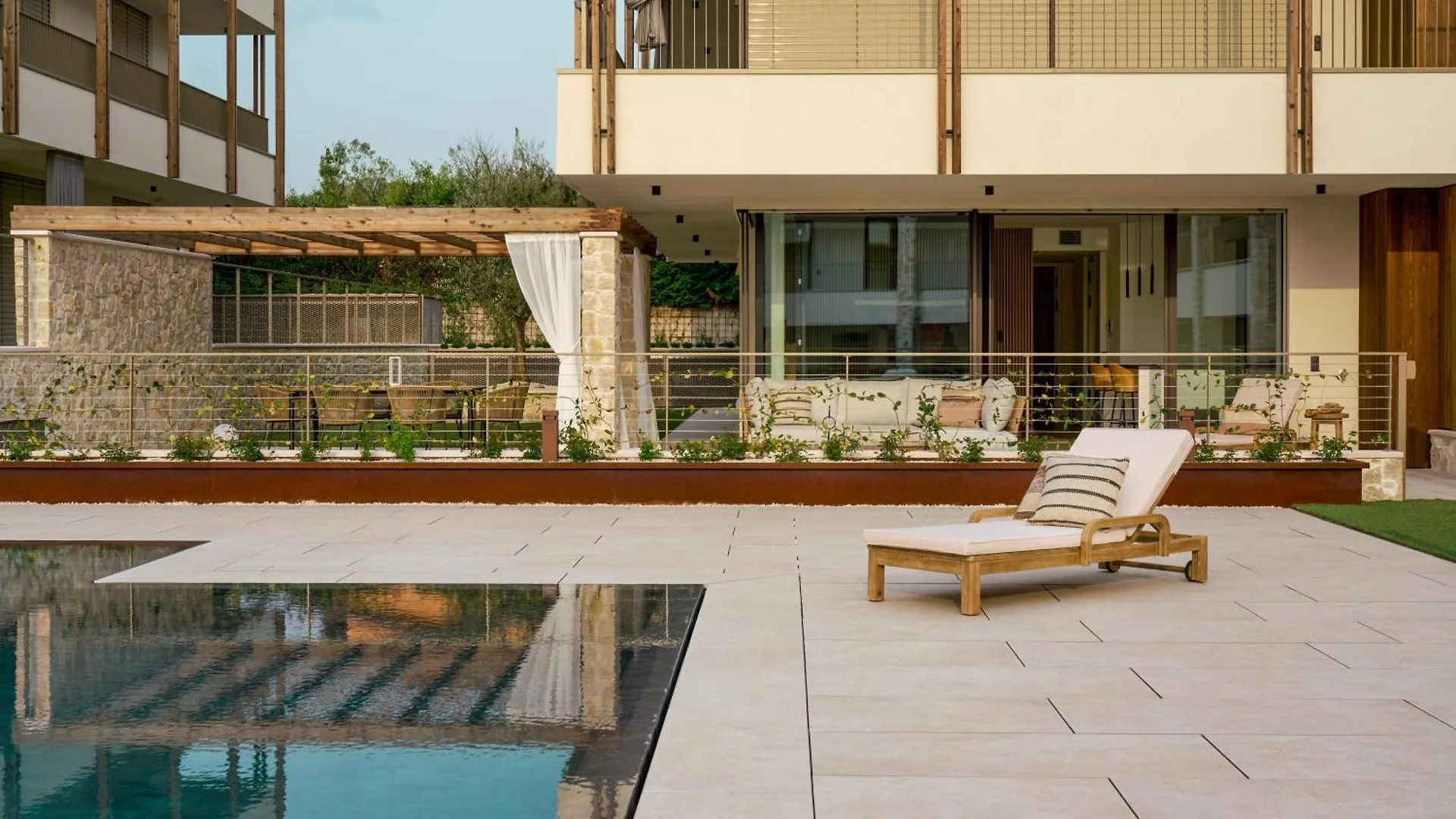 Salvatorehomes - Pure Luxury In The Centre Of Bardolino With Pool & Private Garden - Casa Olivia - A 5 Star Luxury Collection At Lake Garda Apartment